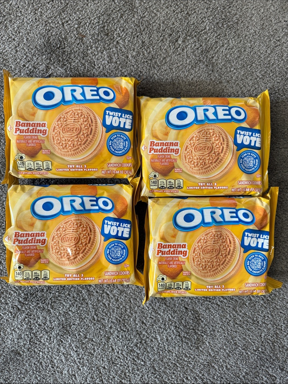 OREO Banana Pudding Sandwich Cookies - Yellow